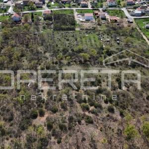 Murvica G. - građevinsko zemljište 750 m²