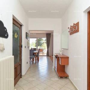 Na prodaju kuća s apartmanima u Puli
