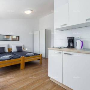 Na prodaju kuća s apartmanima u Puli