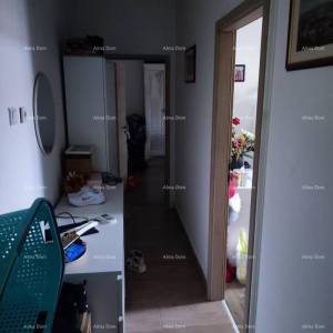 Na prodaju – prostrani stan u Puli,  110 m²