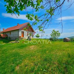 NA VRHU SVIJETA: kuća i 12.600 m2 zemljišta