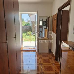 Najam, Dražice, kuća za najam radnicima, 250€/mj po osobi