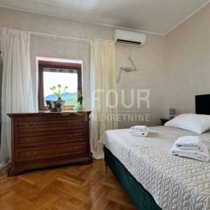 Najam, Ičići, 3s+db, 130m2, lođa, pogled na more, zajednički bazen