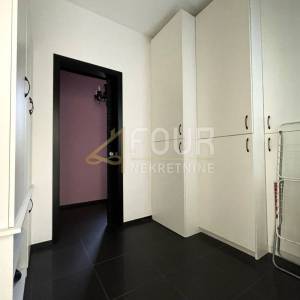 Najam, Kastav, Martinkovac, stan u vili, 198.12m2, 3s+db, pogled na more