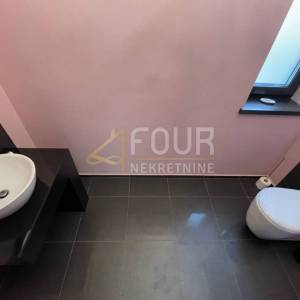 Najam, Kastav, Martinkovac, stan u vili, 198.12m2, 3s+db, pogled na more