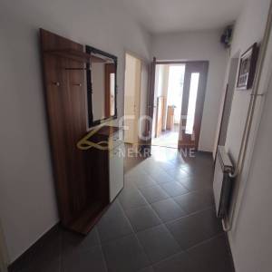 Najam, Kostrena, 70m2, 2skl, balkon, namješten stan!