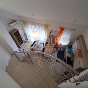 Najam, Martinkovac, dvoetažni 3s+db, balkon