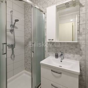 Najam, Novi Zagreb, Zapruđe, dvosoban stan, 4.kat, lift, PM