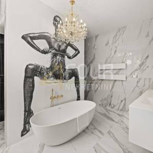 Najam, Opatija, 100m2, prekrasna etaža u vili, pogled na more