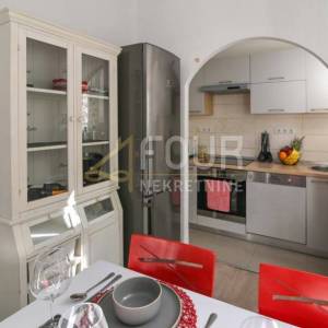 Najam, Opatija, 2s+db, 80m2, 2 balkona i terasa