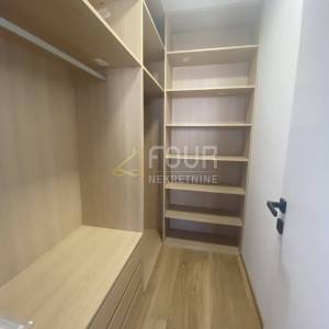 Najam, Pobri, 206.21m2, dvoetažni 4s+db, lođa, terasa, okućnica, garaža