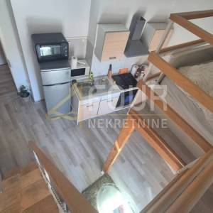 Najam, Rijeka, Brajda, garsonijera s galerijom, 30m2
