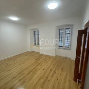 Najam, Rijeka, Centar, 66m2, 3skl, stan pogodan i kao poslovni prostor