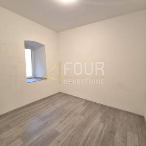 Najam, Rijeka, Centar, adaptiran stan, 23.23m2, 1skl