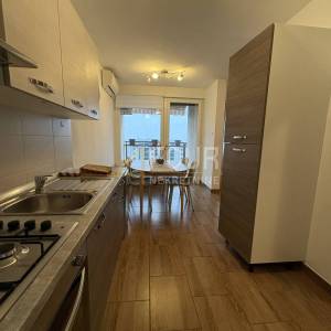 Najam, Rijeka, Krnjevo, 78m2, 3s+db, lođa i pogled na more