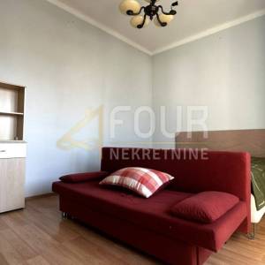 Najam, Rijeka, Pećine, gospodski stan, balkon, pogled na more