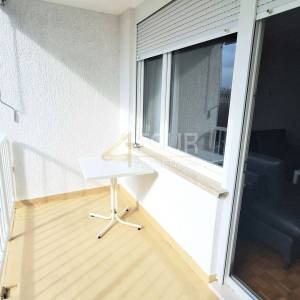 Najam, Rijeka, Podmurvice, 3s+db, balkon, pogled na more