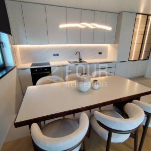 Najam, Rijeka, Srdoči, 2s+db, 69.40m2, terasa, okućnica, pogled na more