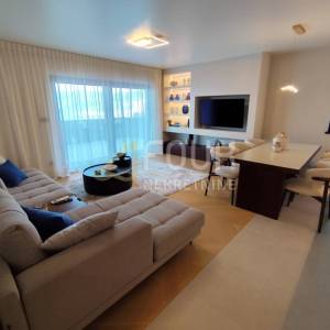 Najam, Rijeka, Srdoči, 2s+db, 69.40m2, terasa, okućnica, pogled na more