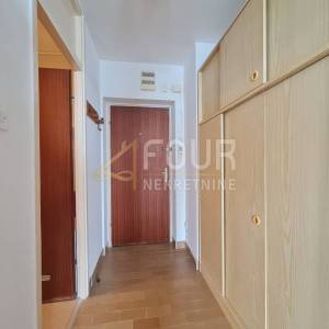 Najam, Rijeka, Turnić, 1s+db, lođa, pogled