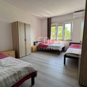 Najam, Rijeka, Zamet, etaža, 120m2, 4s+db, 2 balkona