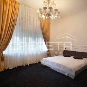 Najam, Stan, Centar, Trg Marka Marulića , 5s, 273m2