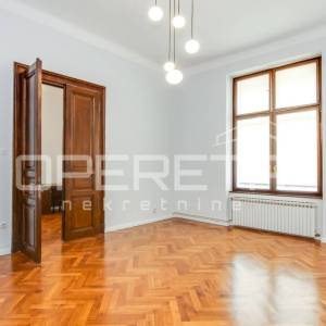 Najam, Stan, Centar, Trg Marka Marulića, 4,5s, 110m2