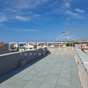 Najam, Stan, Strožanac, Podstrana, 2s, 60m2