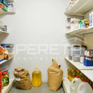 Najam, Ulični lokal, Britanac, Ilica , 122m2