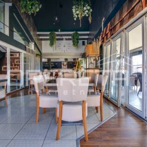 Najam, Ulični lokal, Oborovo Bistransko, Bistranska , 370m2