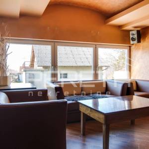 Najam, Ulični lokal, Oborovo Bistransko, Bistranska , 370m2