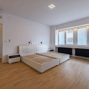 Najam, Zagreb, Donji grad, super lokacija, trosoban stan
