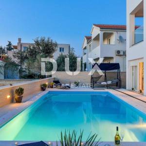 NIN, ZATON - Prekrasna vila s 6 apartmana