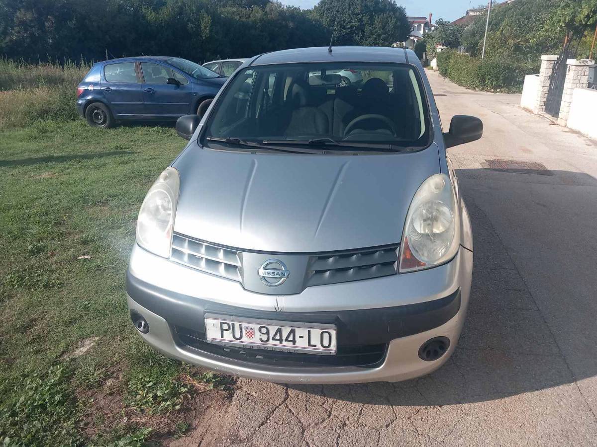 NISSAN note benzin-plin prvi vlasnik