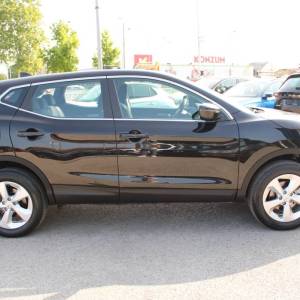 Nissan Qashqai 1.3 DIG-T *NAVIGACIJA, KAMERA*