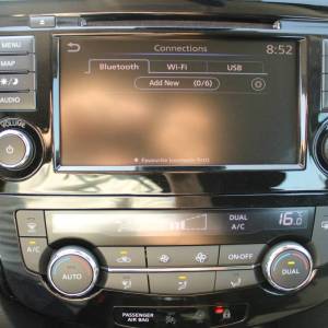 Nissan Qashqai 1.3 DIG-T *NAVIGACIJA, KAMERA*