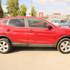 Nissan Qashqai 1.5 dCi *NAVIGACIJA, KAMERA*