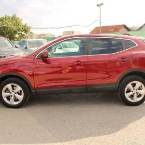 Nissan Qashqai 1.5 dCi *NAVIGACIJA, KAMERA*