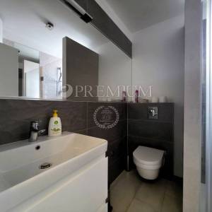 Njivice, 2 namještena apartmana s lijepim pogledom na more