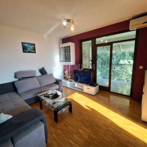 Njivice, prodaja apartmana na 1. katu, 500m od mora!