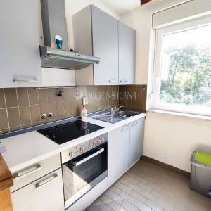 Njivice, prodaja apartmana na 1. katu, 500m od mora!