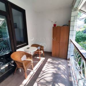 Njivice, prodaja apartmana na 1. katu, 500m od mora!