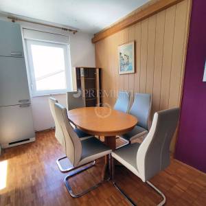 Njivice, prodaja apartmana na 1. katu, 500m od mora!