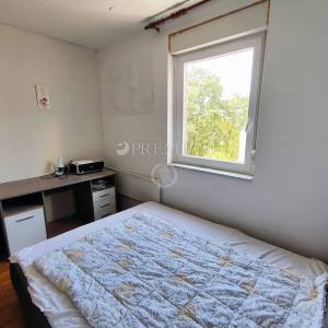 Njivice, prodaja apartmana na 1. katu, 500m od mora!