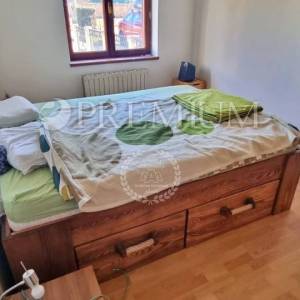 Njivice, samostojeća kuća na mirnoj lokaciji!