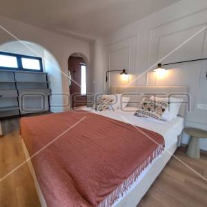 Nova vila s bazenom uz obalu jezera, Šibenik-okolica