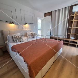 Nova vila s bazenom uz obalu jezera, Šibenik-okolica