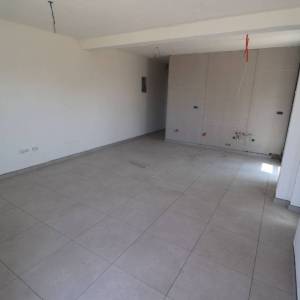 NOVALJA - Apartman u prizemlju s bazenom!