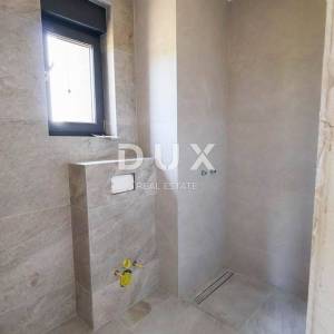 NOVALJA, JAKIŠNICA - Luksuzan Penthouse 123 m2 s pogledom na cijeli zaljev