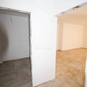 NOVALJA, JAKIŠNICA - Luksuzan stan s bazenom i vrtom, 123m2 